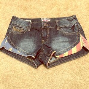2/$15 ☃️American flag shorts